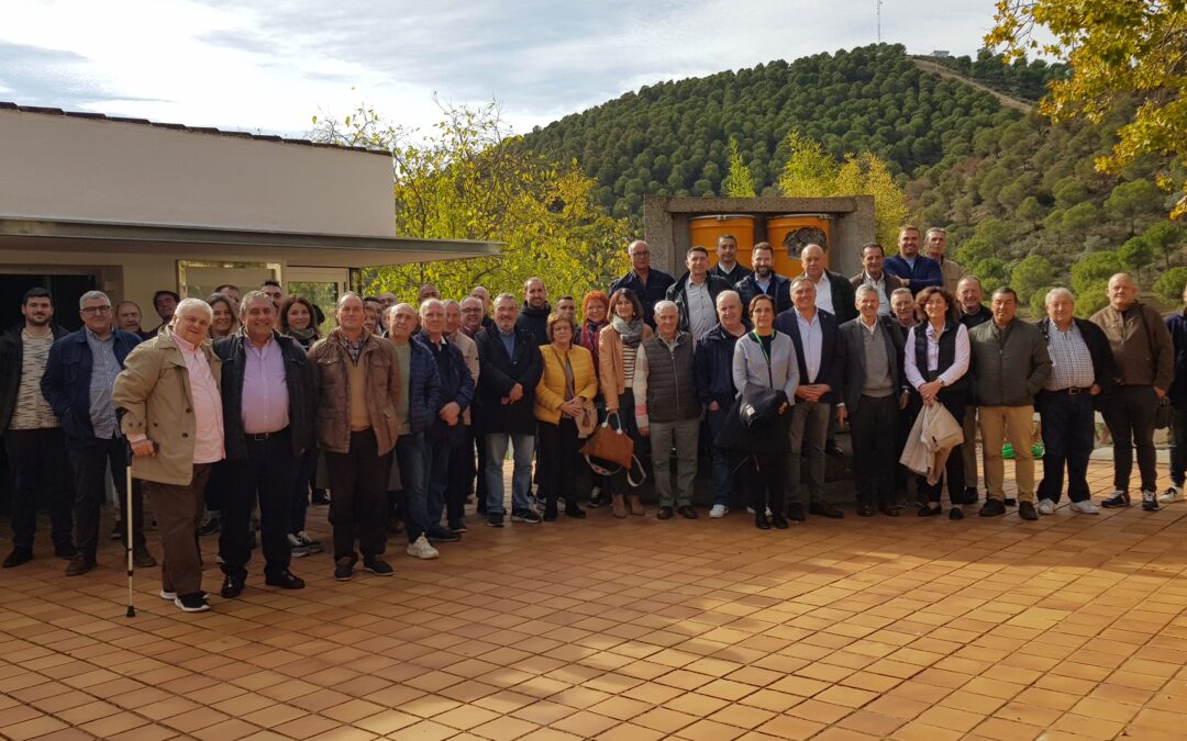 Representantes de AMAC visitan El Cabril para conocer el centro de almacenaje de residuos