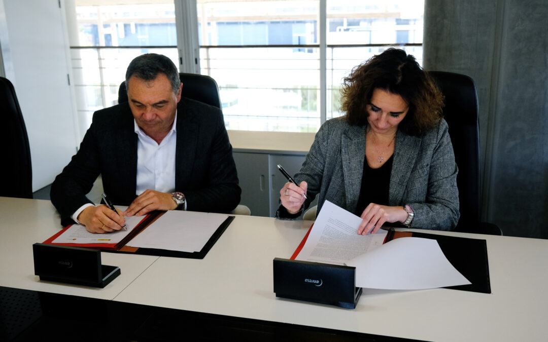 firma convenio AMAC y Enresa